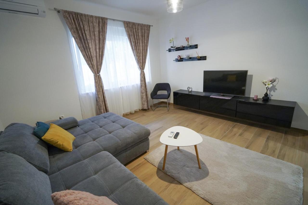 Apartment Ana สปลิท ภายนอก รูปภาพ