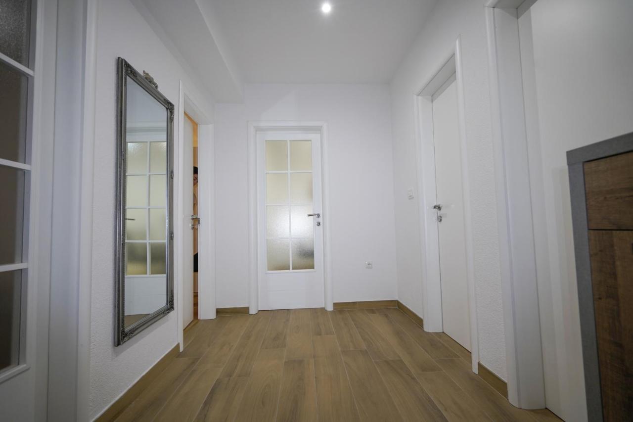 Apartment Ana สปลิท ภายนอก รูปภาพ